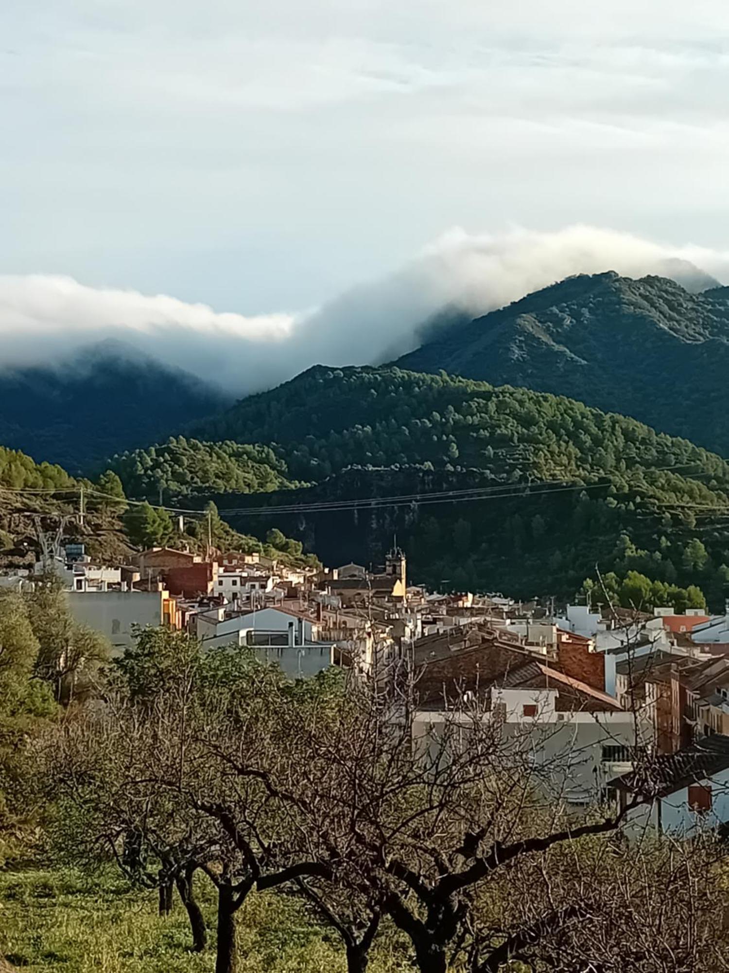 La Viajera Espadan Algimia de Almonacid Buitenkant foto